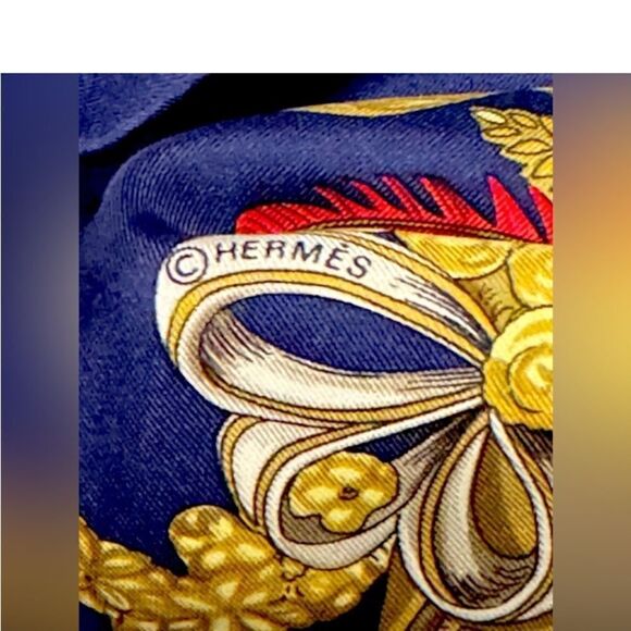 Authentic Hermes square scarf 100% silk - Picture 4 of 5